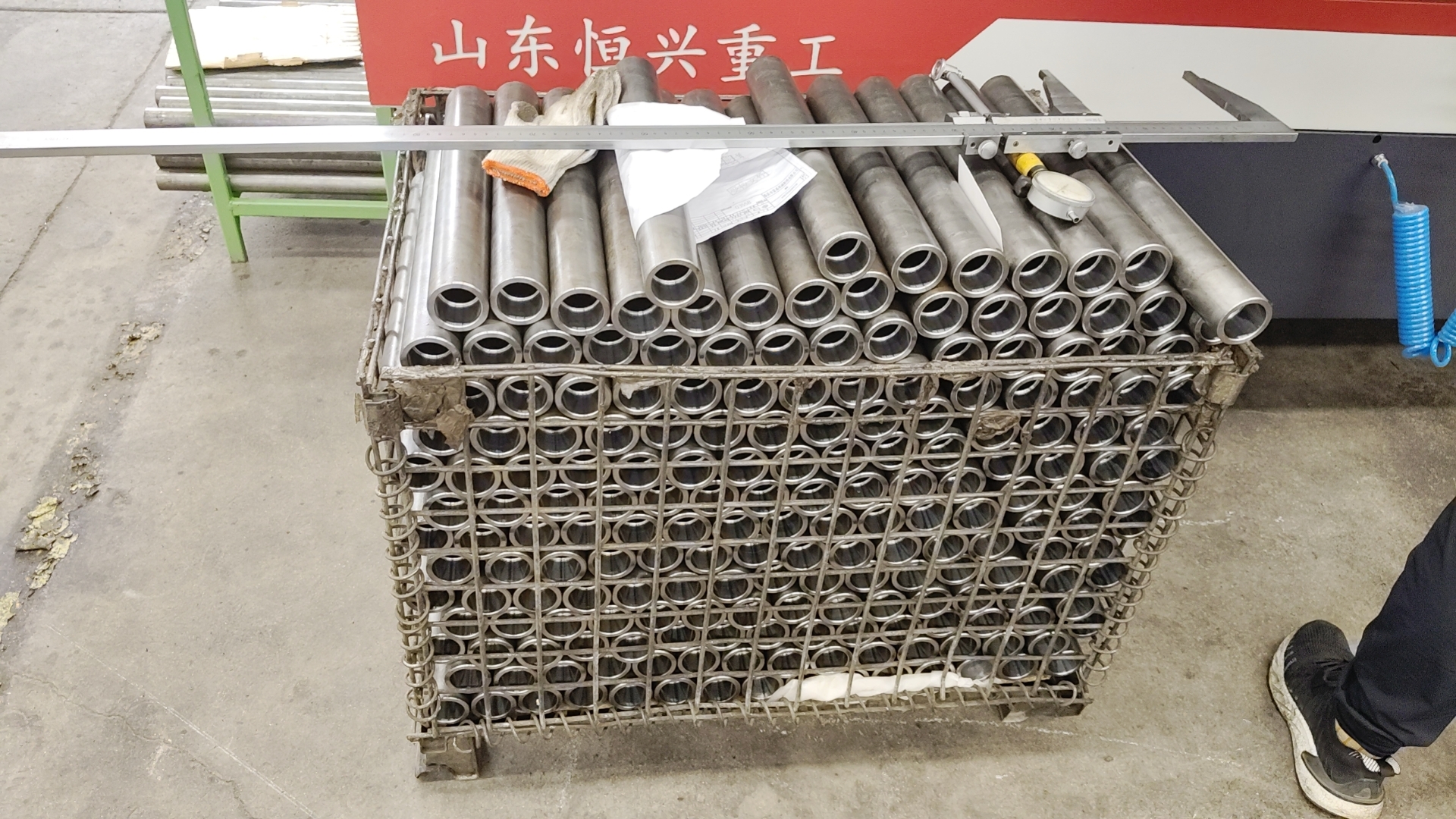 雙頭數控車床設備